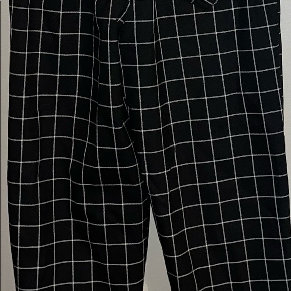 Zara Black & White Plaid Jogger Pants Women’s 13-14 Cropped PocketDrawstring. - Picture 5 of 9